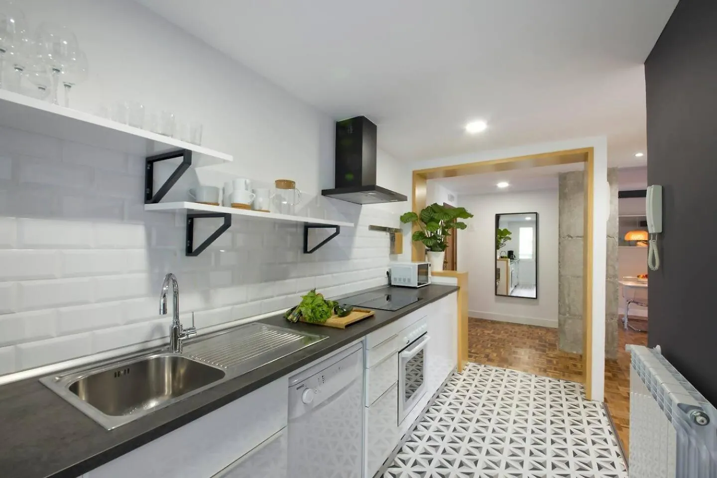 Sereno Refugio En Barrio Residencial Anorga-Lugariz Apartment