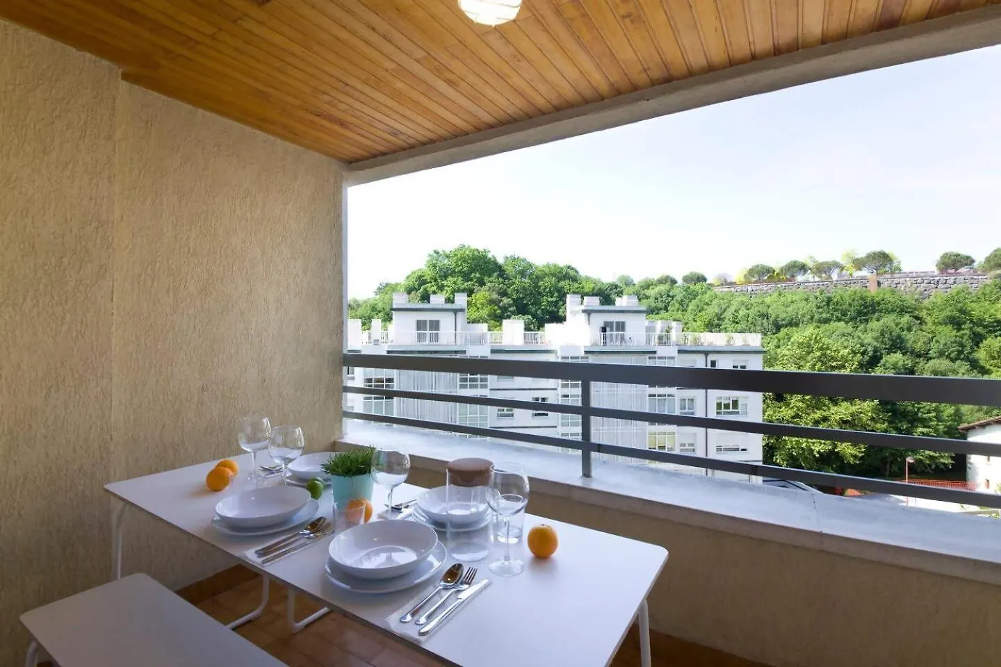 Sereno Refugio En Barrio Residencial Anorga-Lugariz Spain